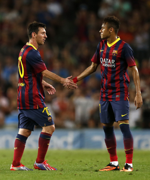 马内或后排 马内或后排