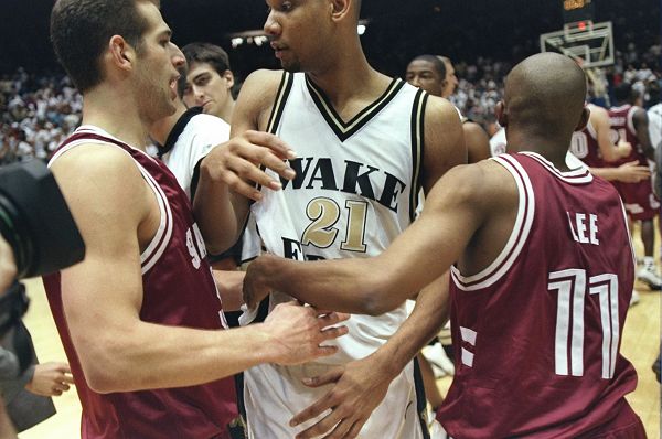 在高压对抗 在高压对抗