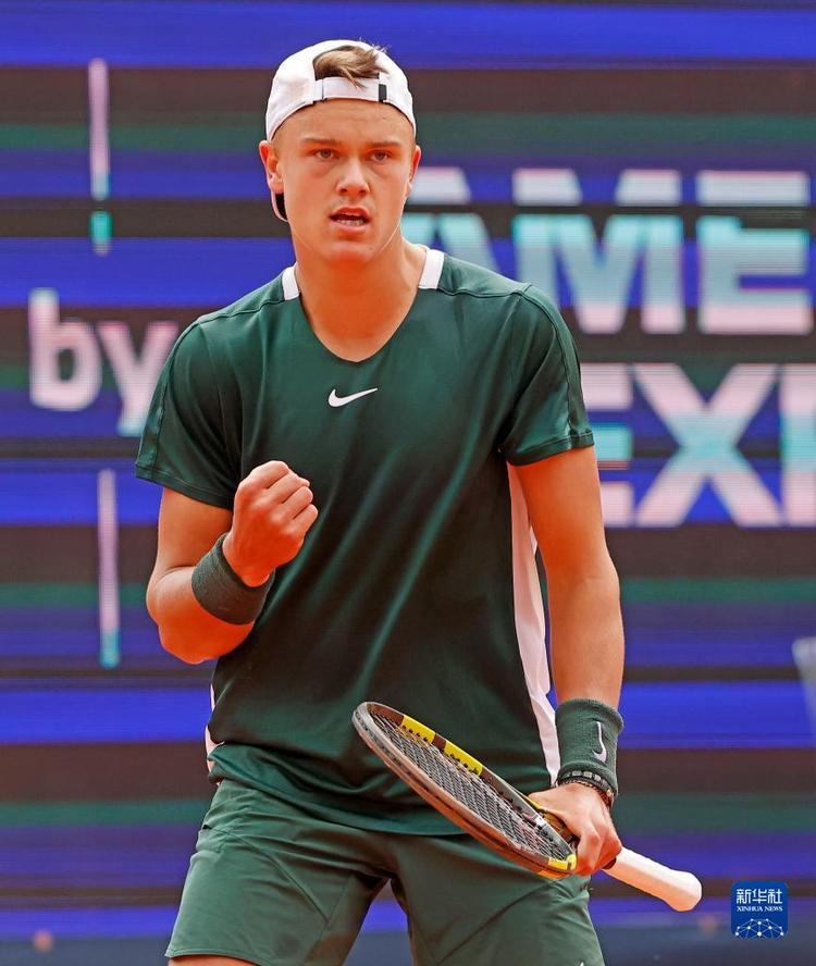 首发特典与 首发特典与